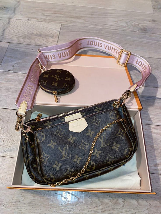 Elegant LV Pink Pochette – Compact Luxury for Every Occasion