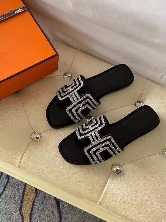 Stylish Rhinestone-Embellished Black Slip-On Sandals – Perfect for Every Occasion